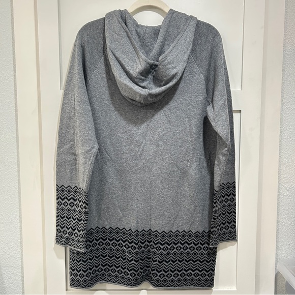 Gray Patterned Women's Sweater - Picture 2 of 4